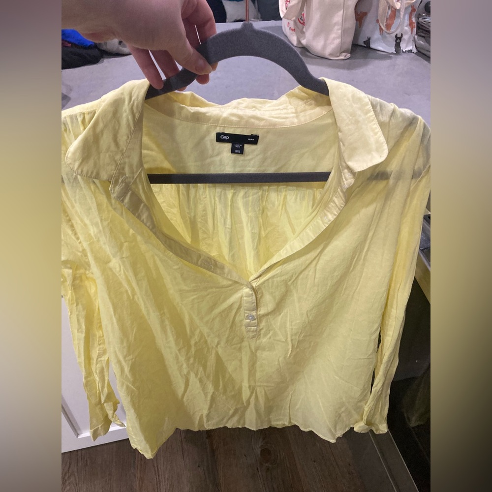 Gap half button down blouse